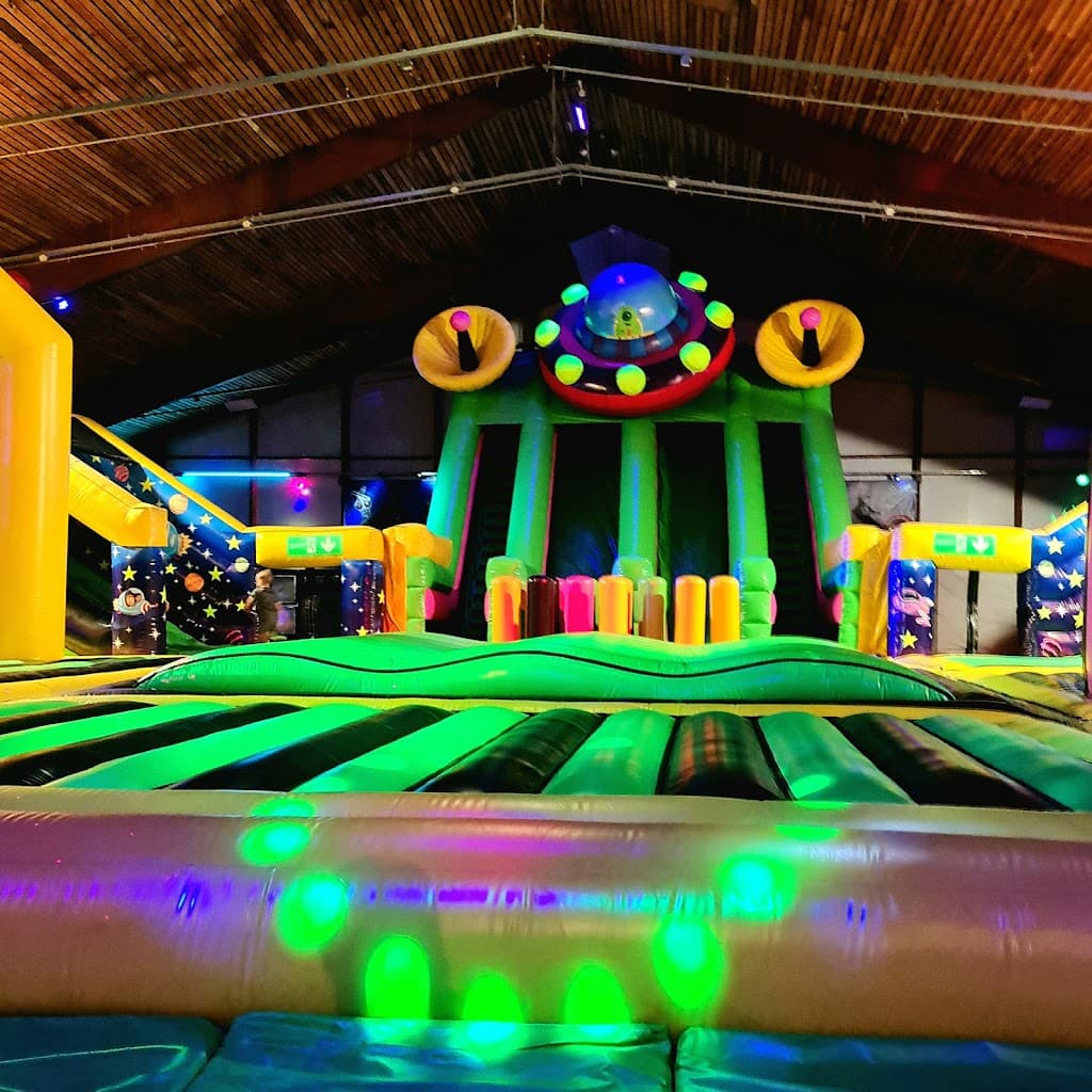 E- Village Recreatie centrum