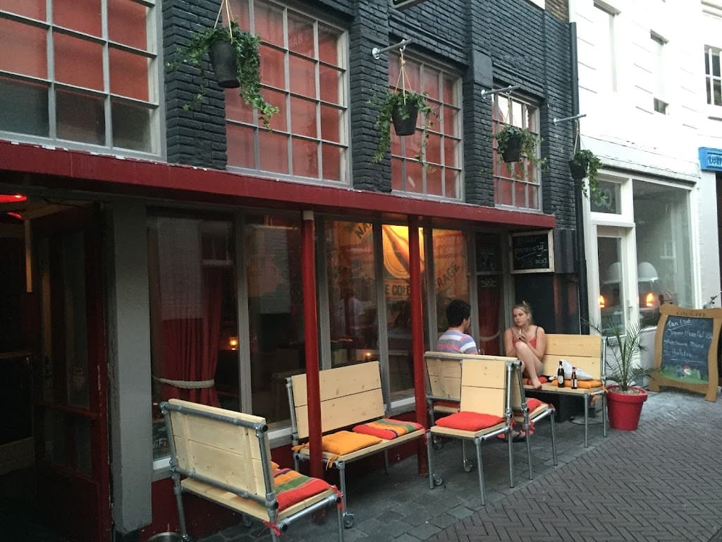 Eric’s Bar La Strada