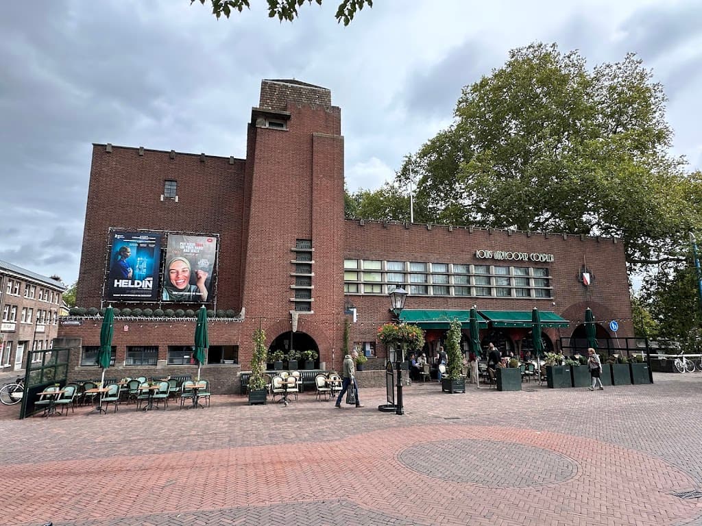 Louis Hartlooper Complex