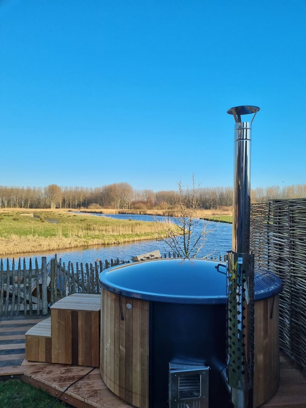 Relaxedbuiten | Hottub | Barrel Sauna | Jacuzzi |