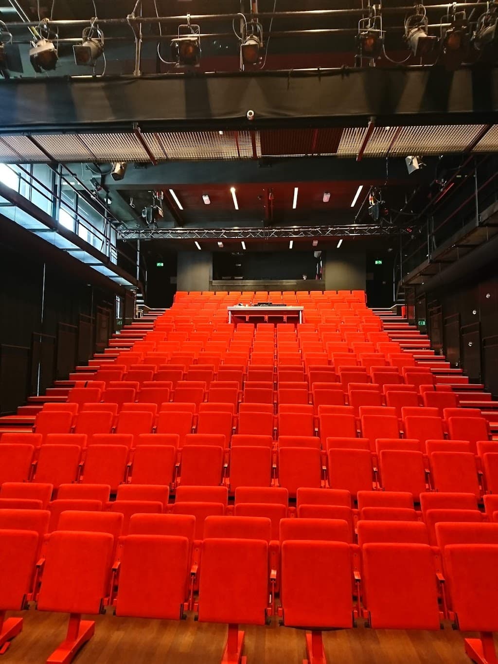 Theater en Filmhuis Dakota