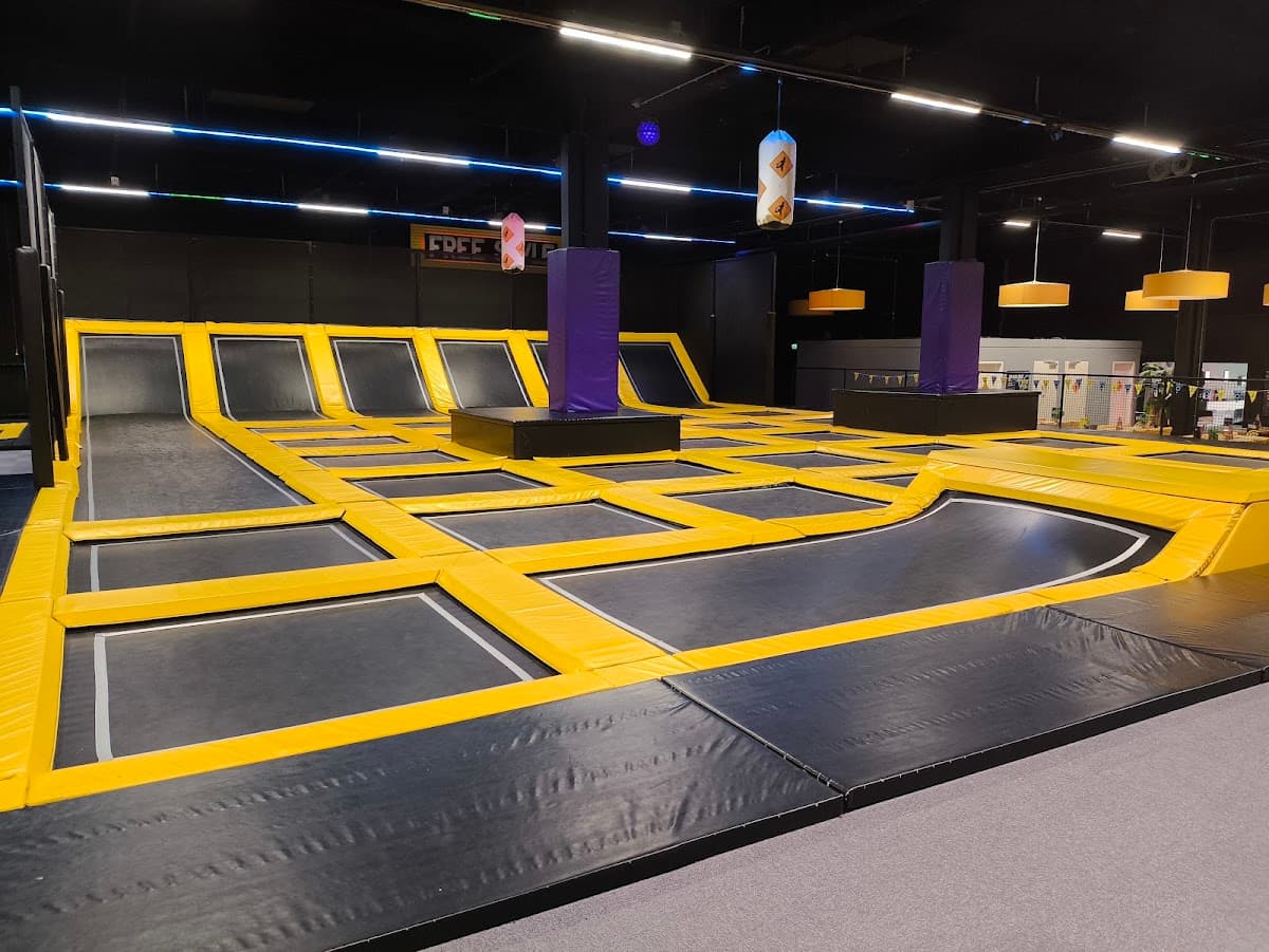 You Jump Rijswijk